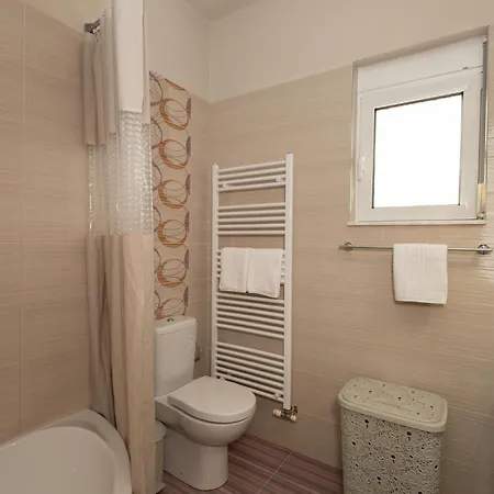 فيلة Mary Luxury House Émbonas