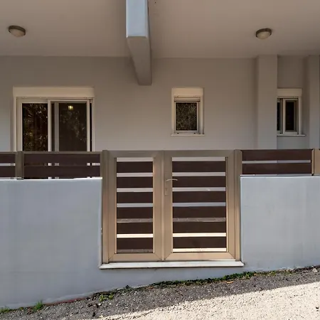 Mary Luxury House Embonas